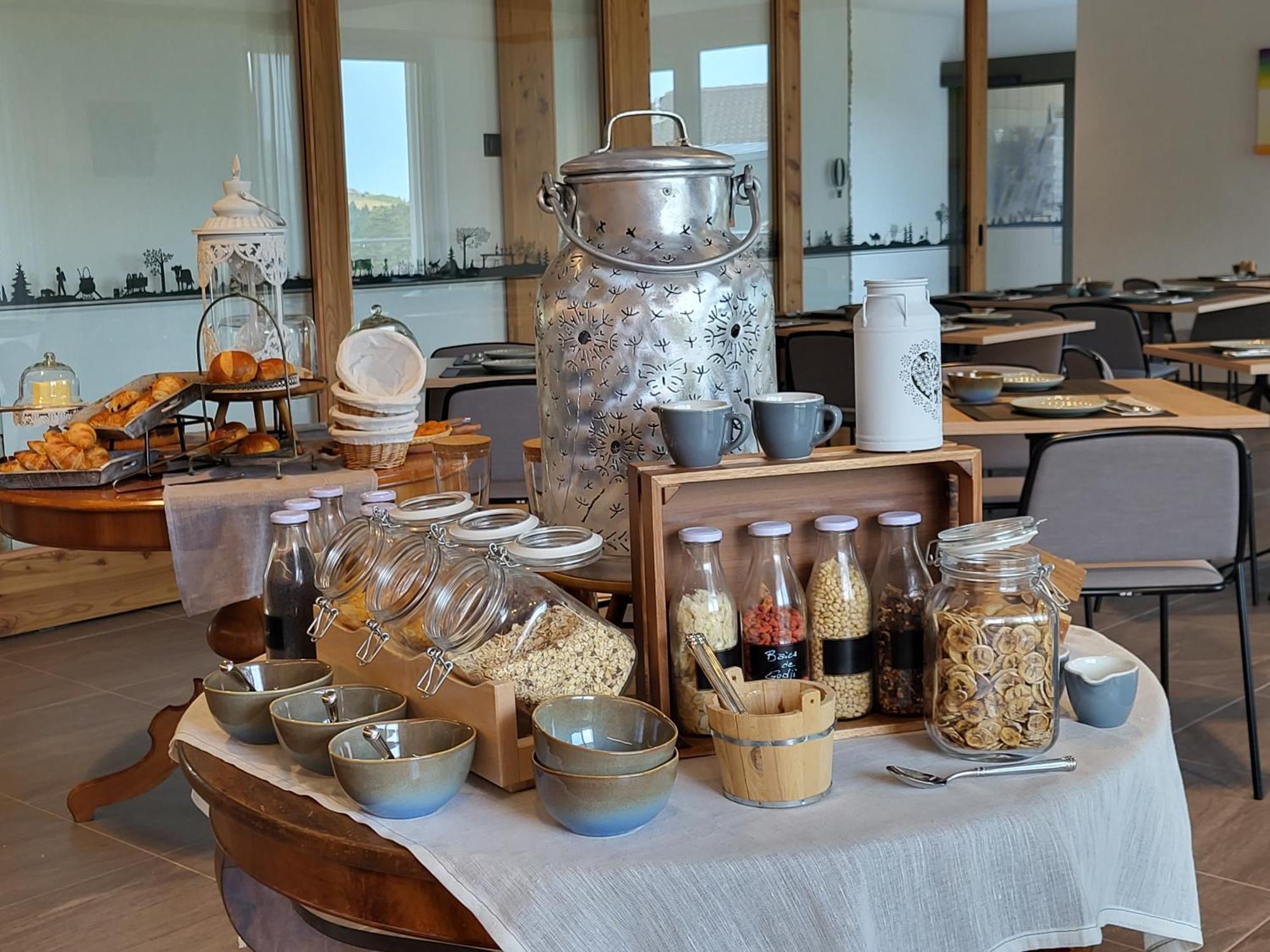 Boutique Hotel Corbetta - Spa 60M2 - La Montagne A 5 Minutes De L'Autoroute A12 Aux Paccots Sur Montreux - Nouveau Loft Familial - Profitez Du Lac Leman Et Des Montagnes En Meme Temps Les Paccots Exterior foto